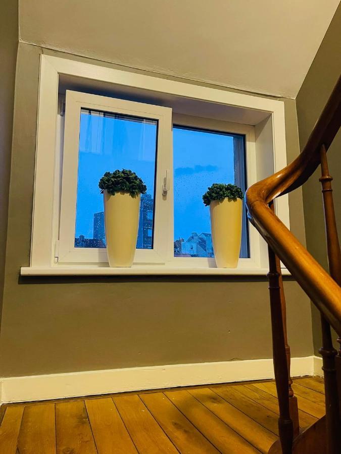 O-Sea House: Herenwoning In Belle Epoque Wijk Te Oostende Экстерьер фото
